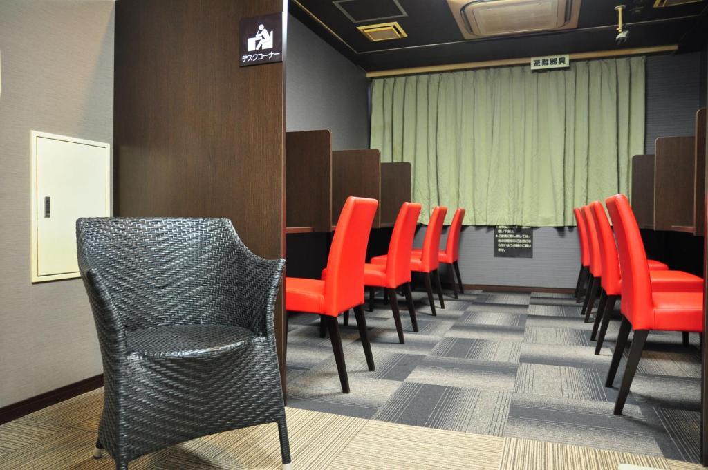 Capsule Hotel & Sauna Ikebukuro Plaza Токіо Екстер'єр фото